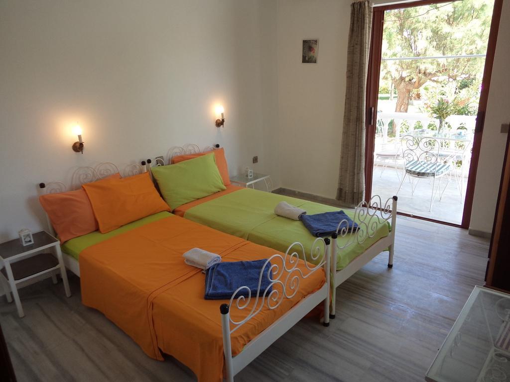 Lithakia  Renesis Studios חדר תמונה