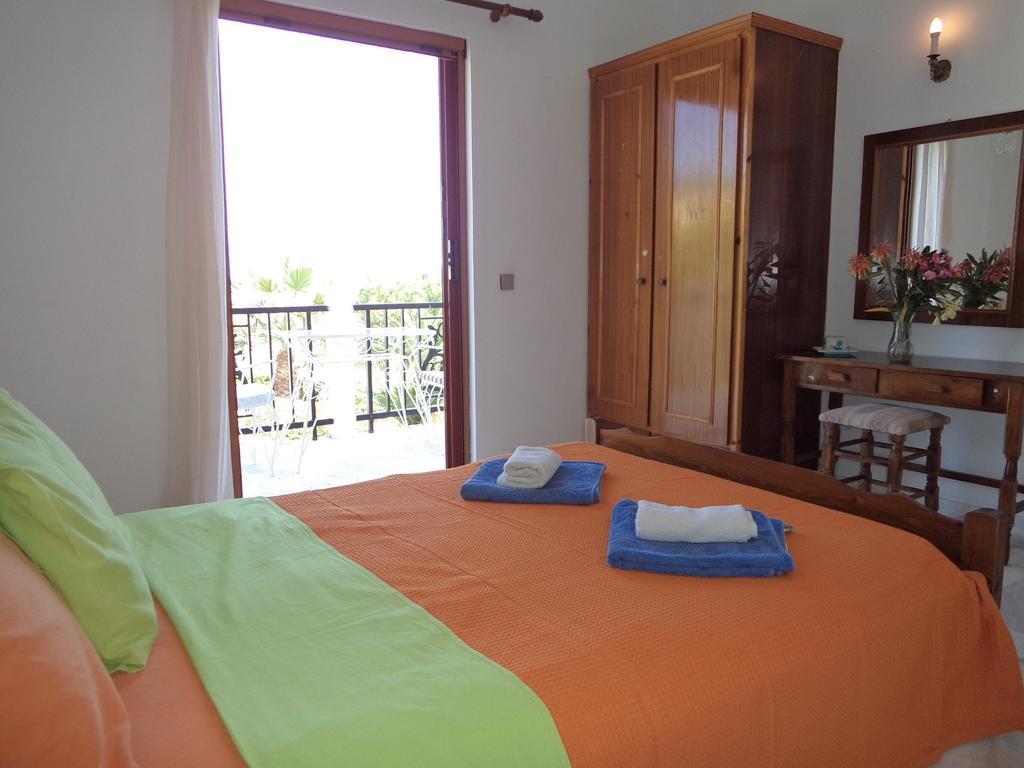 Lithakia  Renesis Studios חדר תמונה