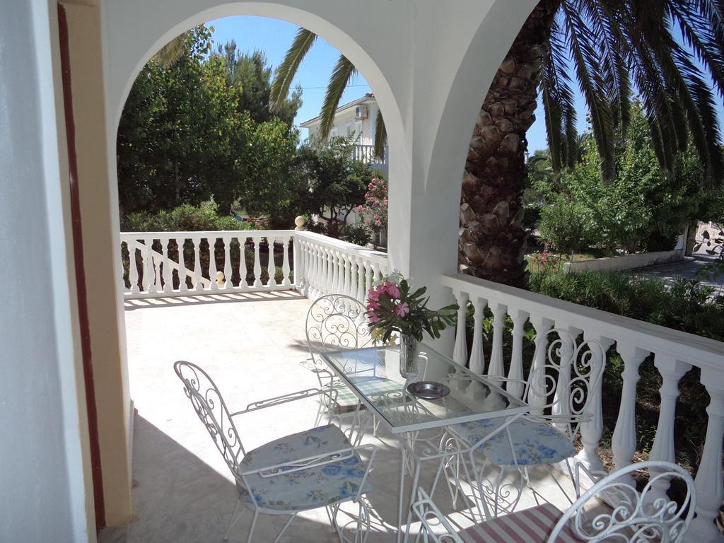 Lithakia  Renesis Studios חדר תמונה